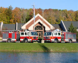 2002 American LaFrance Fire Engines